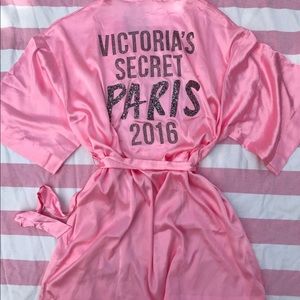 2016 Victoria Secret Fashion show robe